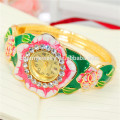 Персонализированные роскошные красочные Rhinestone Цветочный браслет Часы для женщин B075
